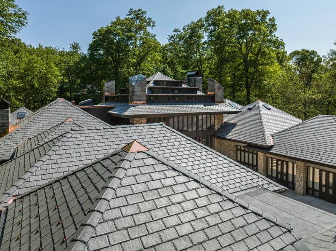 Close-up of DaVinci Province Slate roofing tiles